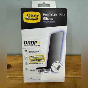 Otterbox iPhone 15 Pro Premium Pro Glass Privacy Screen Protector